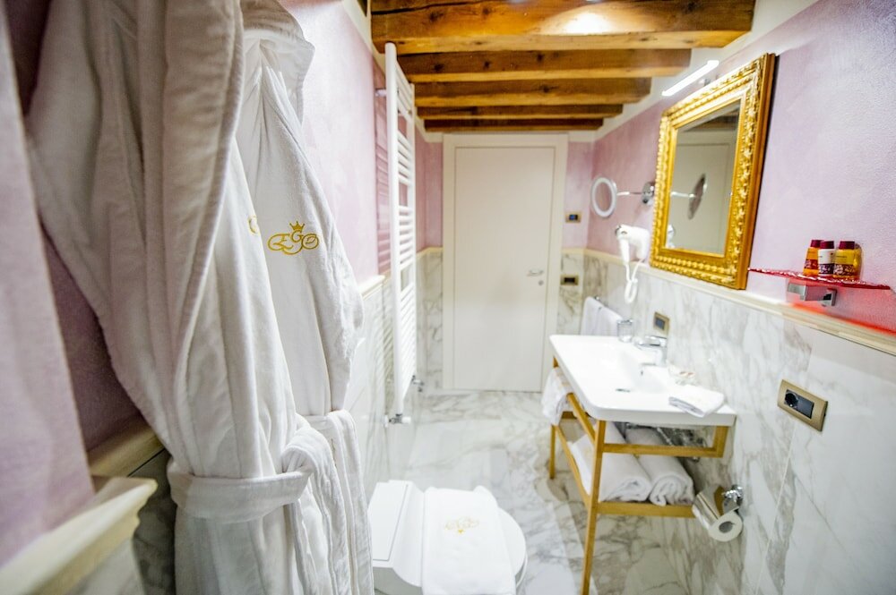 Фото Ego Boutique Hotel