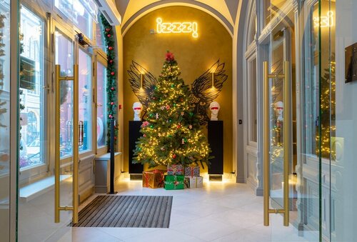 Гостиница Izzzi на Банковском в Дворцовом округе