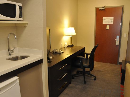 Фото Holiday Inn Express Hotel & Suites Barrie, an Ihg Hotel