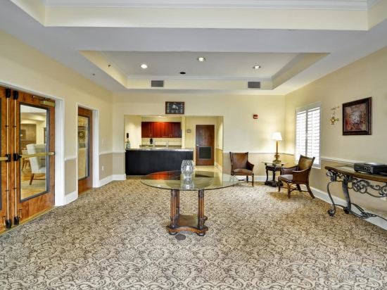 Фото Hampton Inn & Suites Charleston/West Ashley