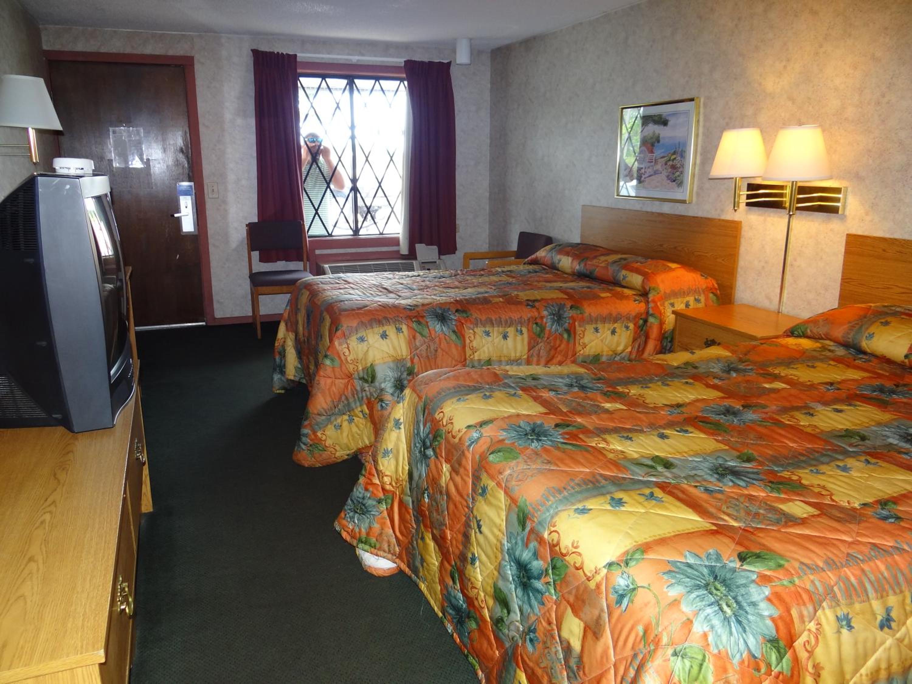 Фото Motel 6 Hamburg, Ny