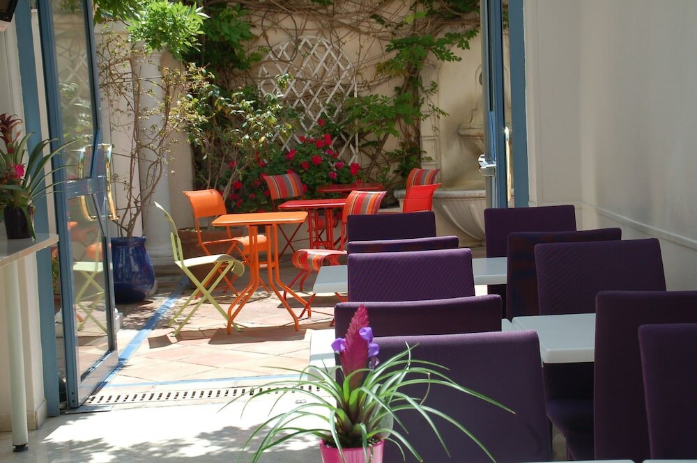 Фото Hotel de la Fontaine