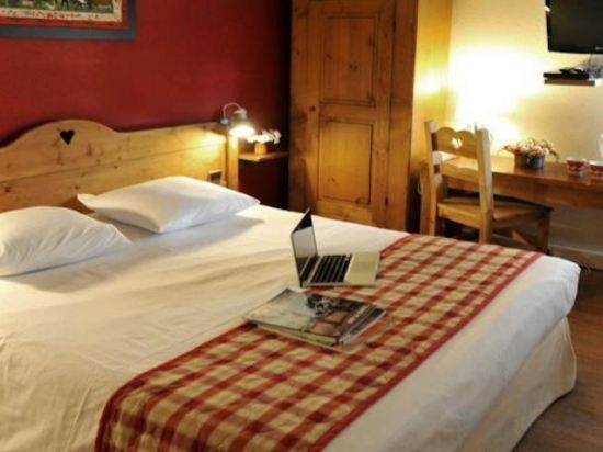 Фото Hôtel Porte de Genève