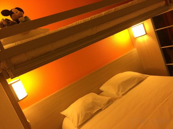 Фото Campanile Chambray Les Tours