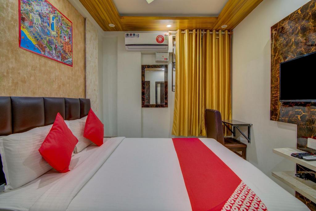 Фото Oyo 11915 Varcity Park