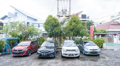 Гостиница RedDoorz Plus near Uin Banjarmasin в Банджармасине