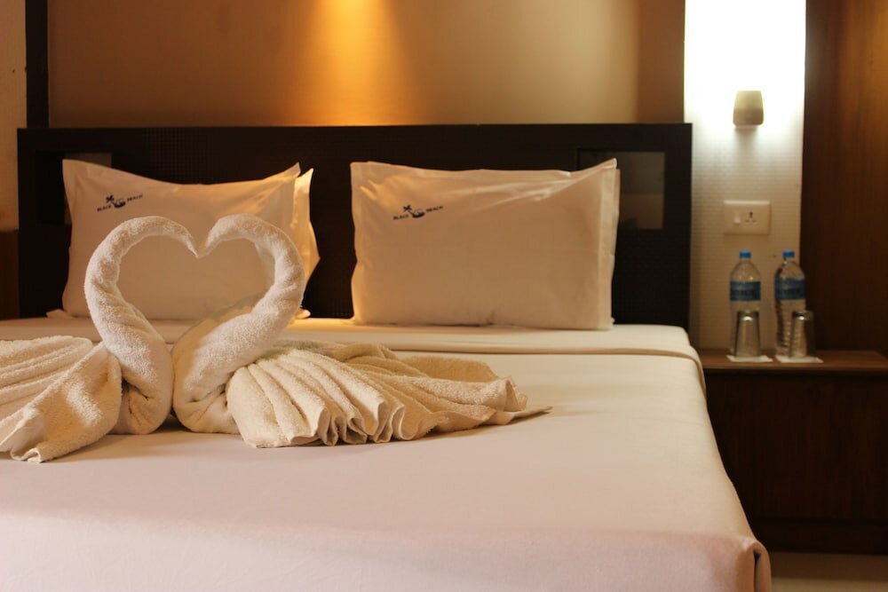 Фото Black Beach Resort