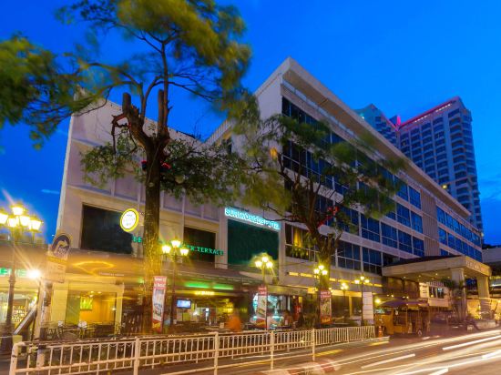 Фото Movenpick Suriwongse Hotel Chiang Mai