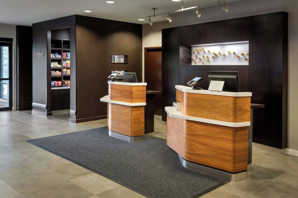 Фото Courtyard by Marriott Paramus