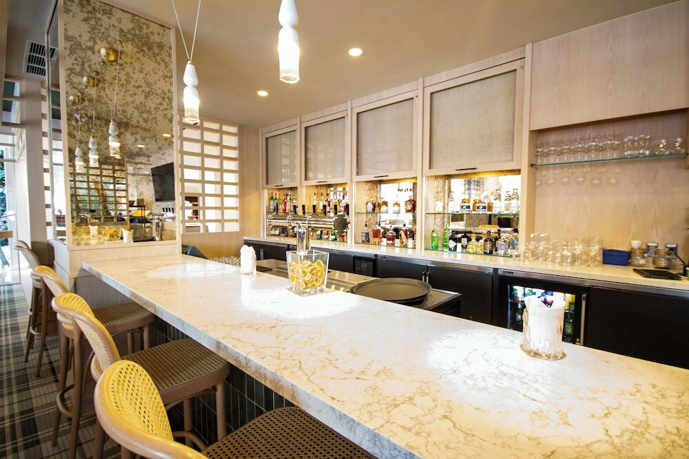 Фото Delta Hotels by Marriott Ottawa City Centre