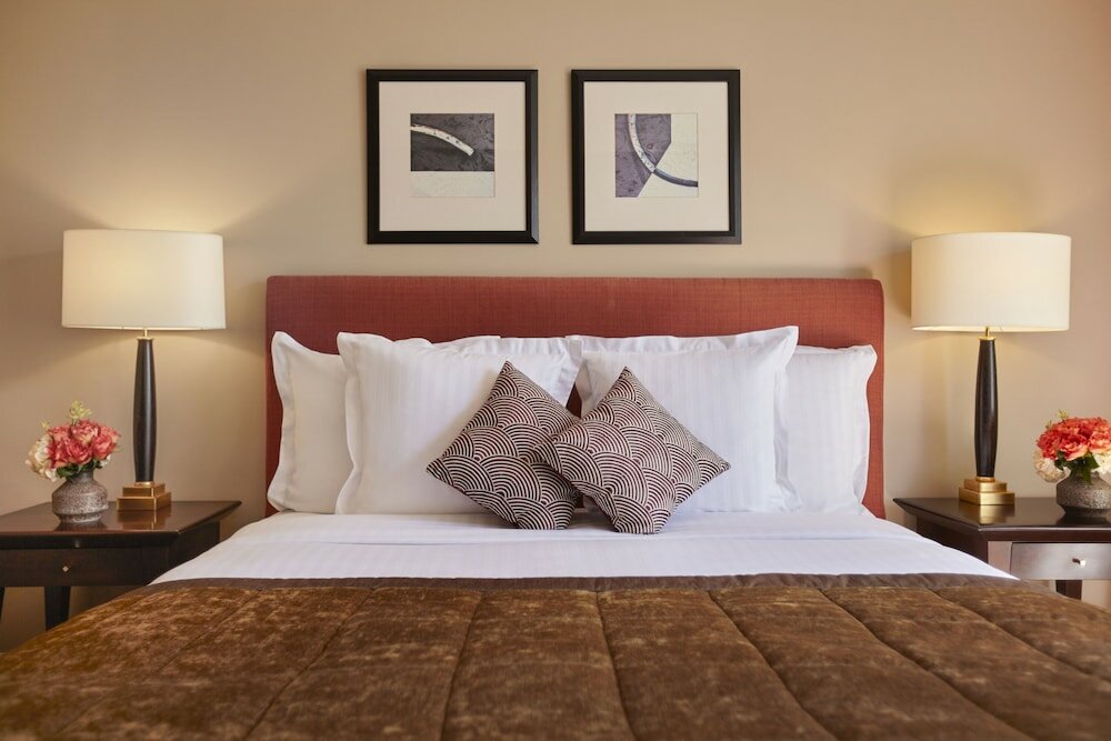 Фото Warwick Paris Champs-Elysees