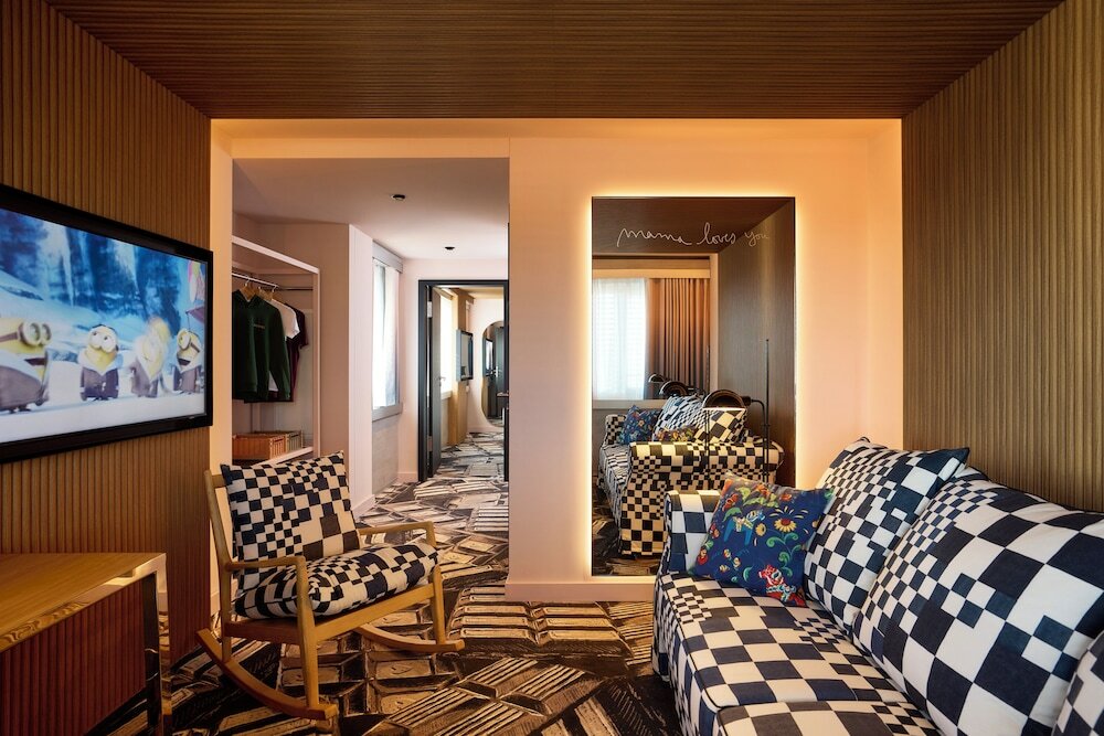 Фото Becozy Self Check-in & Pop-up Hotel