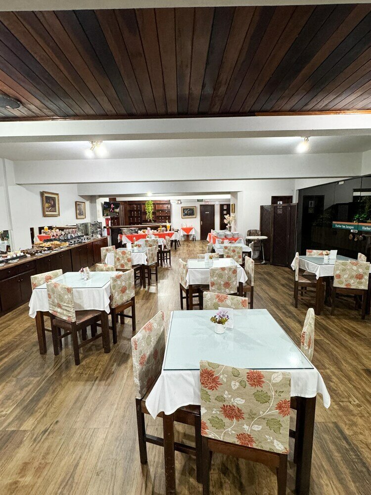 Фото Harbor Inn Jaraguá
