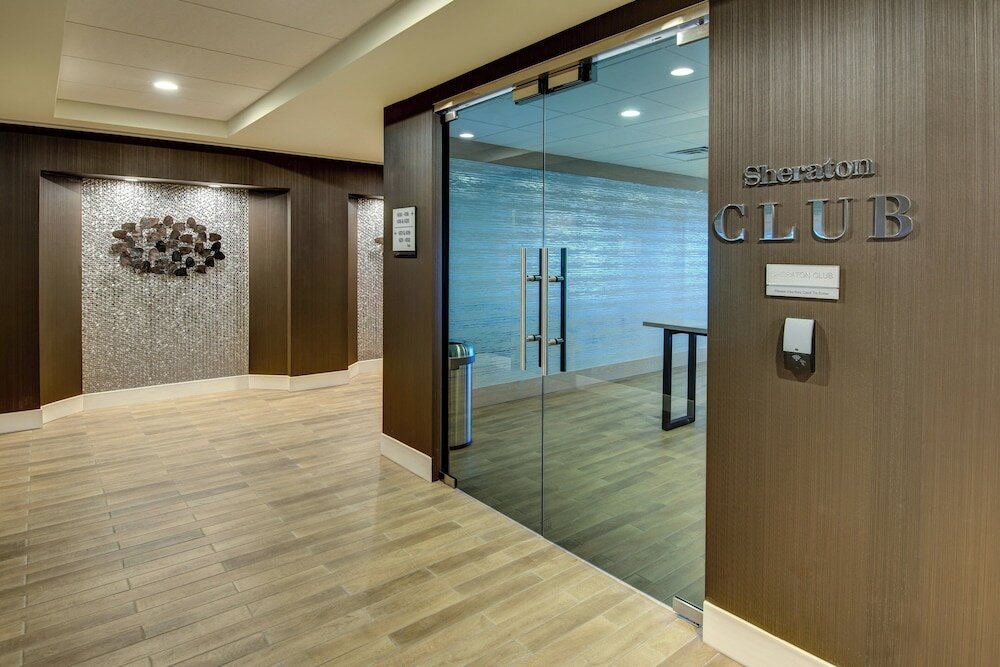 Фото Sheraton Eatontown Hotel