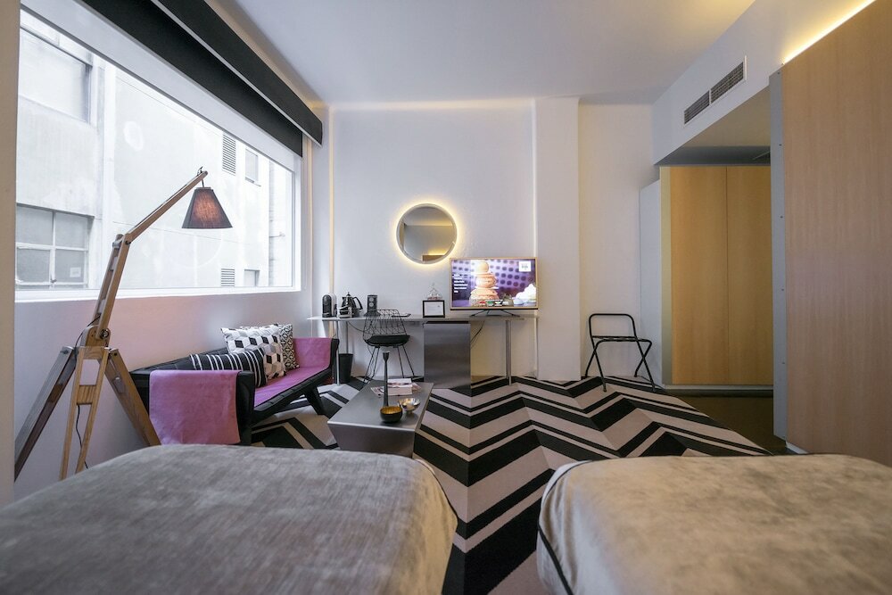 Фото Adelphi Hotel