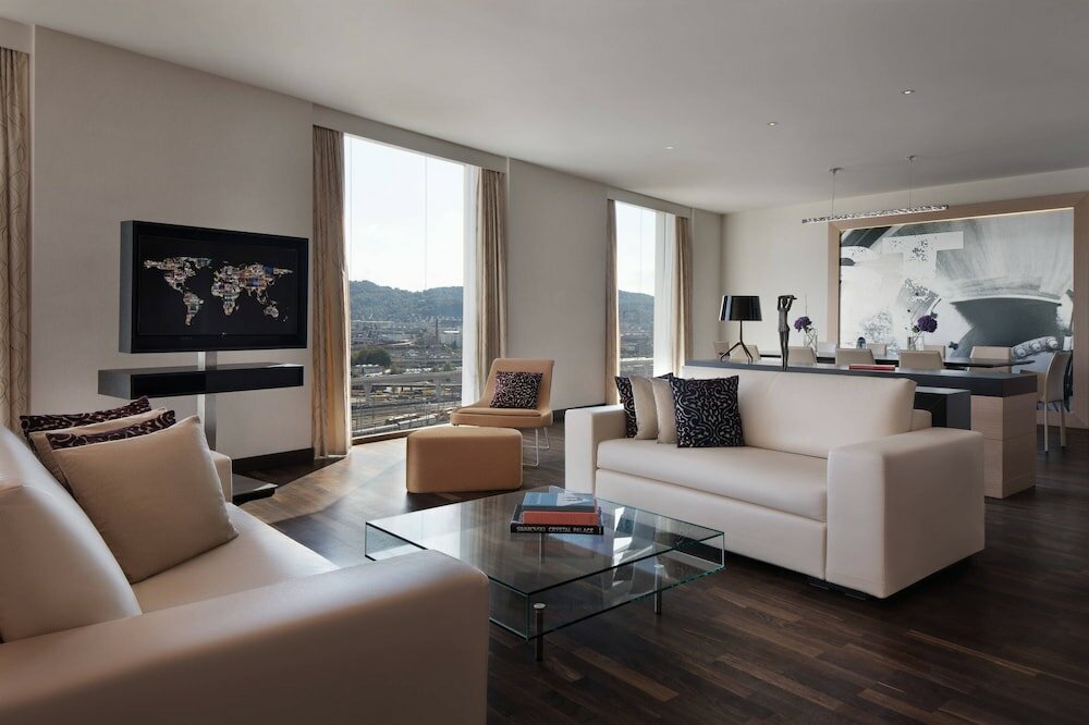 Фото Renaissance Zurich Tower Hotel