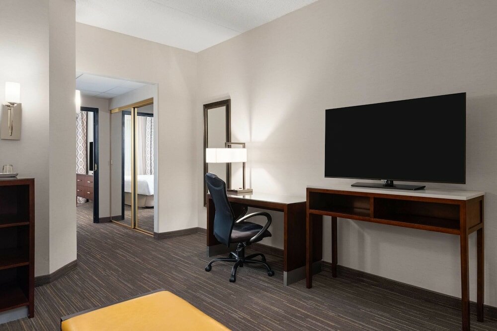 Фото Wyndham Moline on John Deere Commons