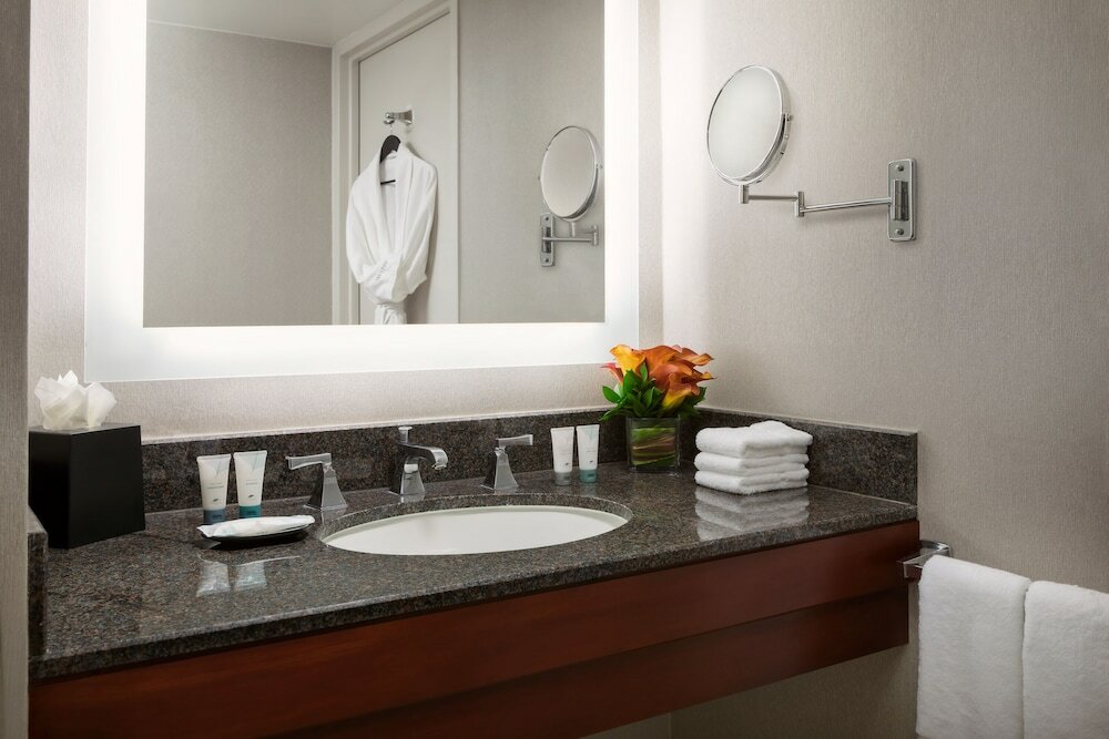 Фото The Westin Long Beach