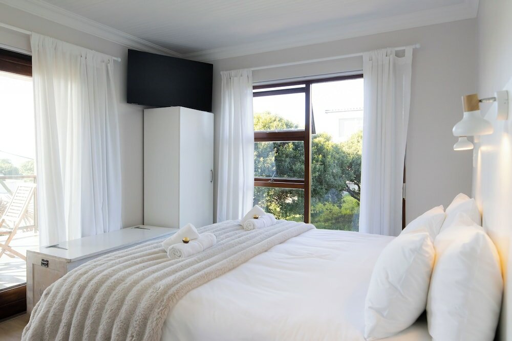 Фото White Shark Guest House