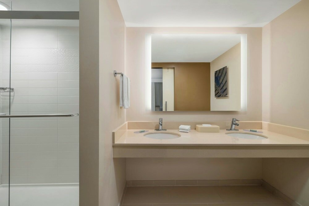 Фото Fairfield by Marriott Inn & Suites Herndon Reston