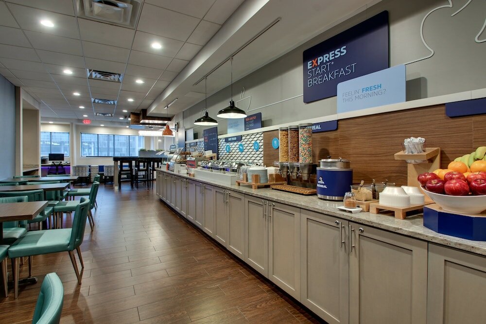 Фото Holiday Inn Express Washington Dc N-Silver Spring, an Ihg Hotel