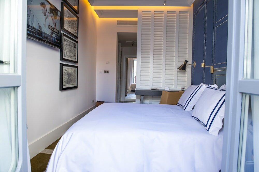 Фото Only You Boutique Hotel