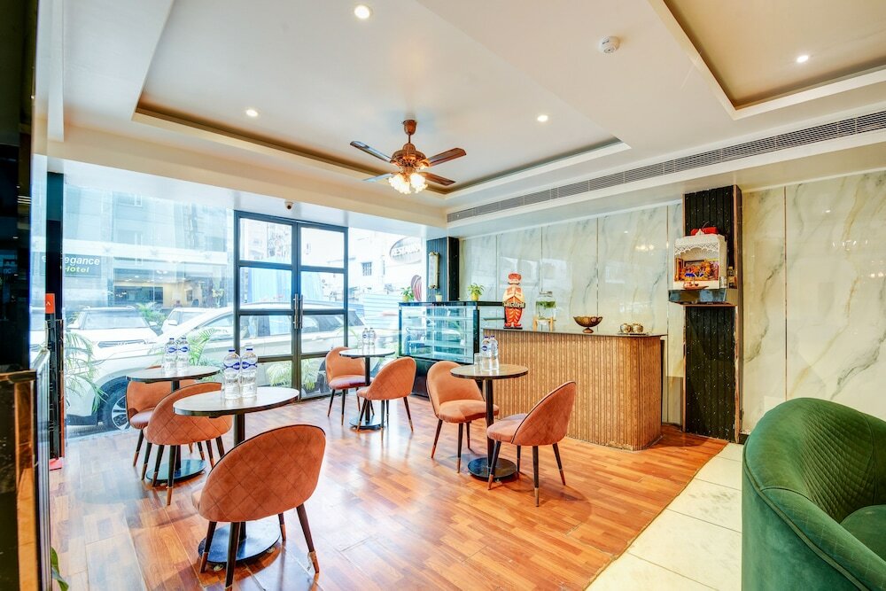 Фото Hotel Krishna Deluxe