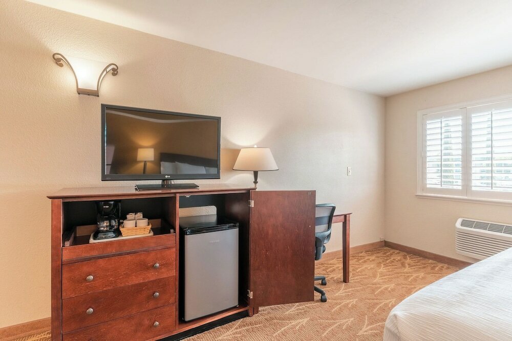 Фото Governors Inn Hotel