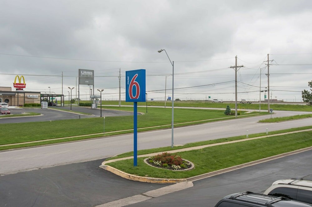 Фото Motel 6 Kansas City, Mo - Airport