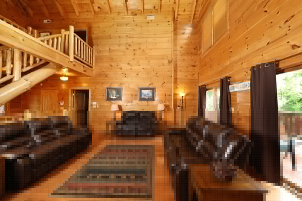 Фото Majestic Manor - Five Bedroom Cabin
