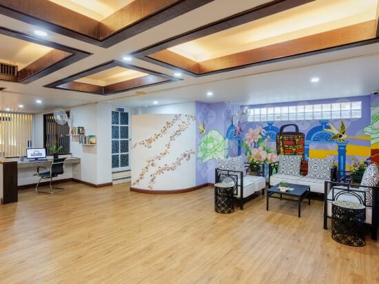 Фото Days Inn by Wyndham Patong Beach Phuket