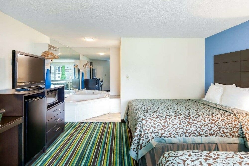 Фото Days Inn by Wyndham Lincoln