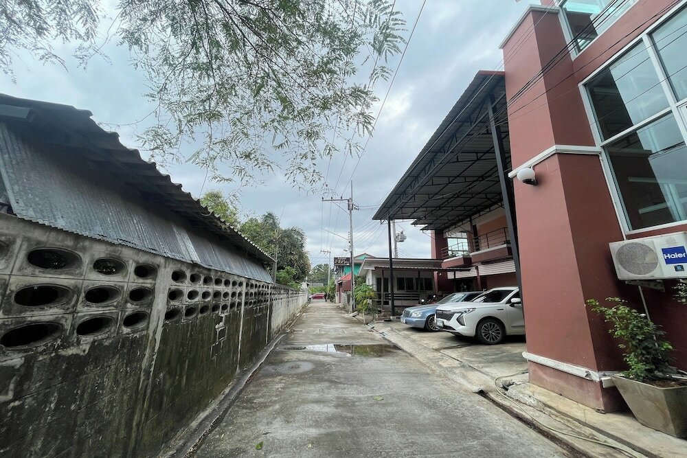 Фото P and P Place Apartment Kanchanaburi