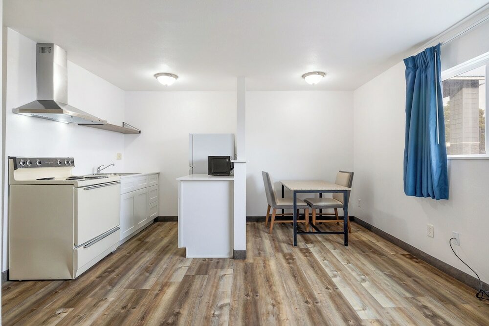 Фото Kennewick Suites