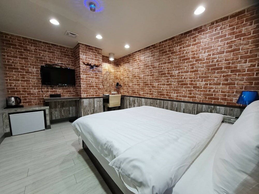 Фото Bin City Hotel