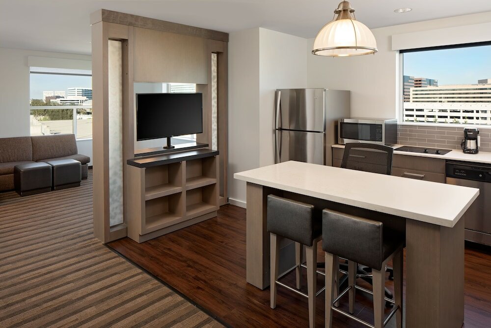 Фото Hyatt House Irvine/John Wayne Airport