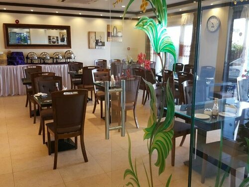 Хостел Reem Hotel Apartments в Сухаре