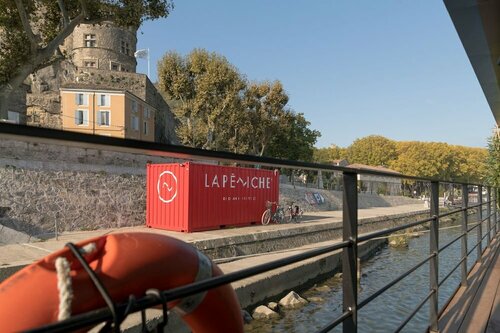 Гостиница La Peniche - Bed And Bicycle - Tournon в Валансе