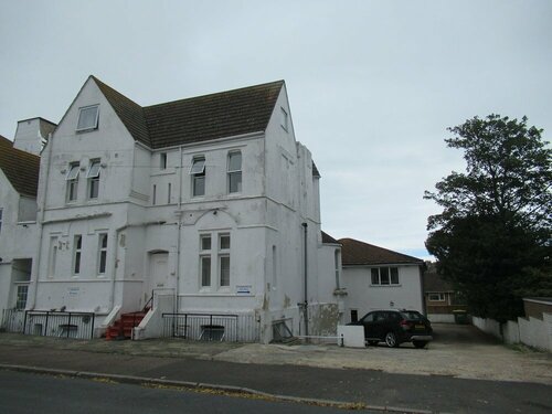 Гостиница Lennard House в Фолкстоне