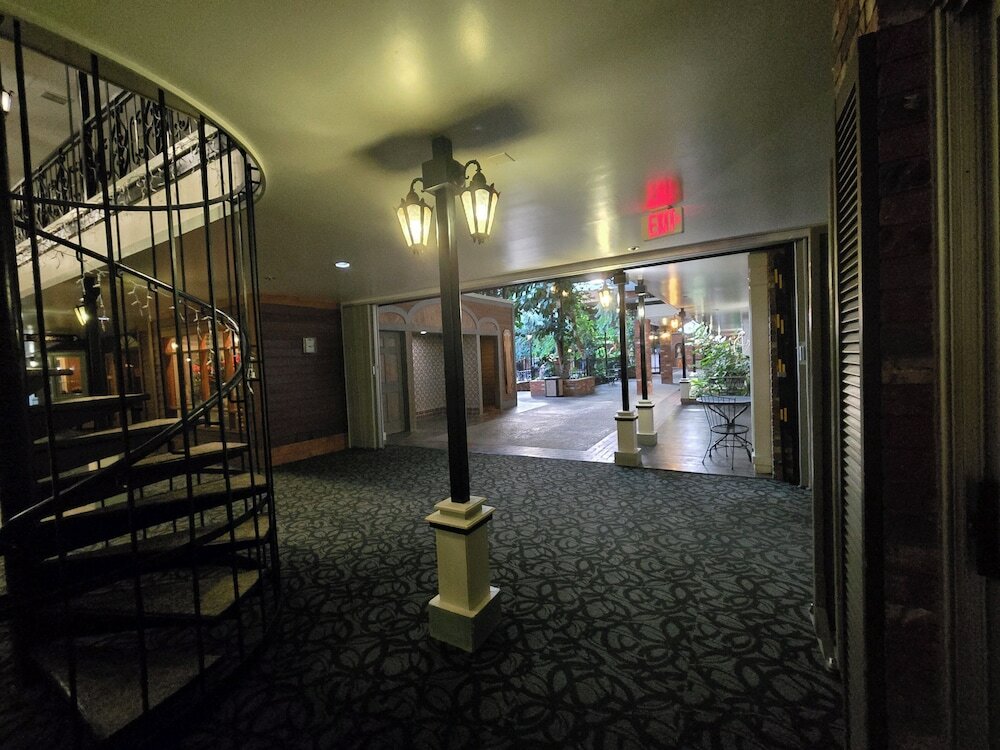 Фото Heritage Inn