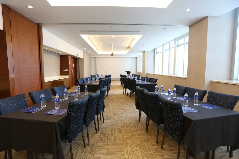 Фото Holiday Inn Express Shanghai Jinsha