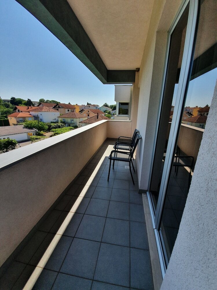 Фото Hotel Brotnjo