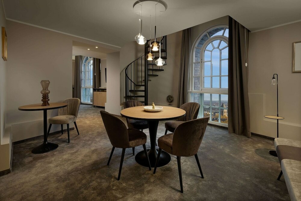 Фото Wasserturm Hotel Cologne, Curio Collection by Hilton