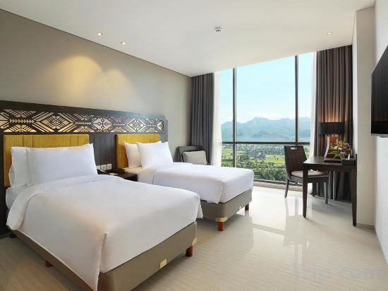 Фото Lombok Astoria Hotel