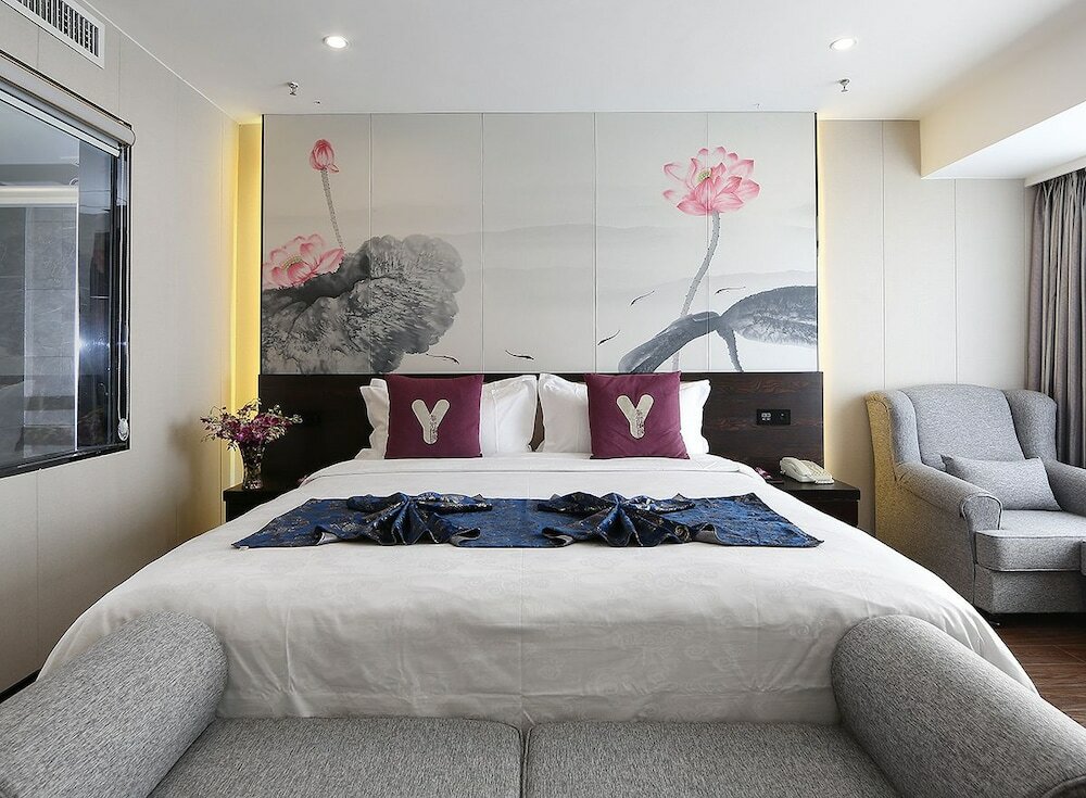 Фото Xiamen Hooray Hotel