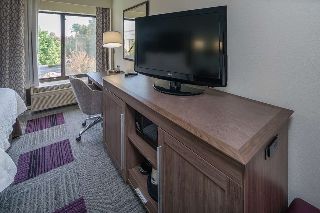 Фото Hampton Inn Livermore