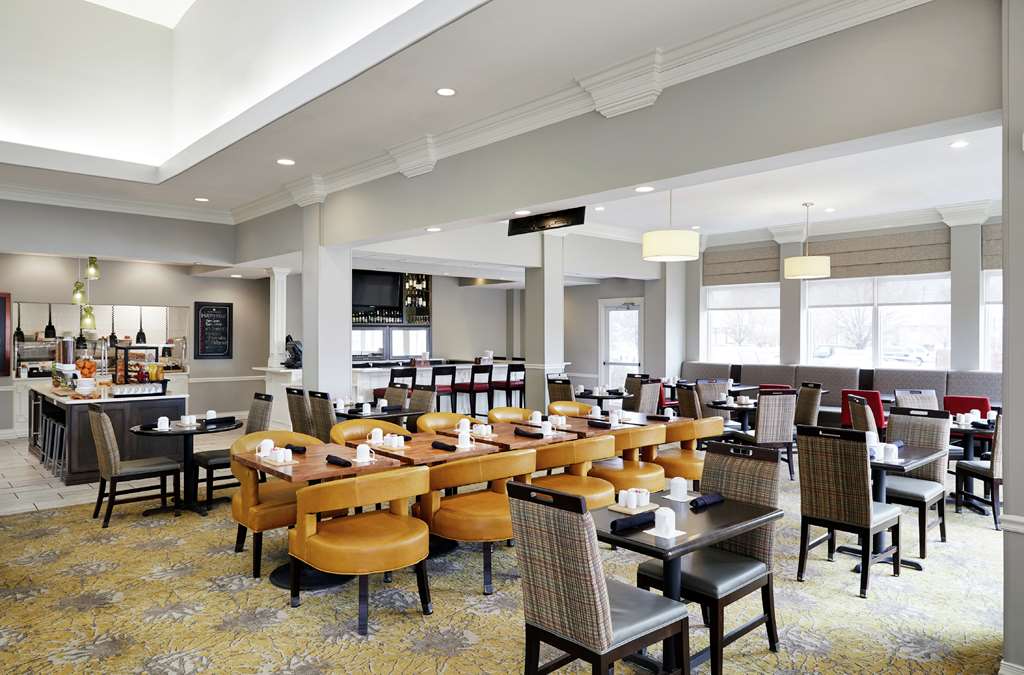 Фото Hilton Garden Inn Champaign Urbana