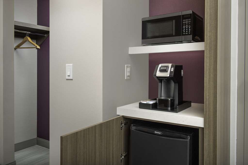 Фото Hilton Garden Inn Pensacola Downtown