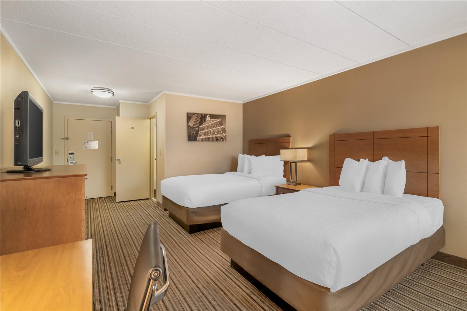 Фото Best Western Plus Waltham Boston