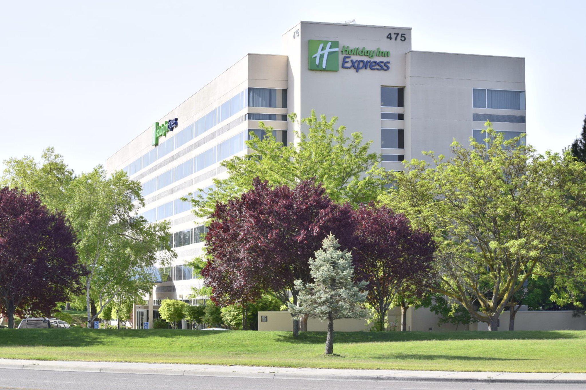 Фото Holiday Inn Express Boise - University Area, an Ihg Hotel